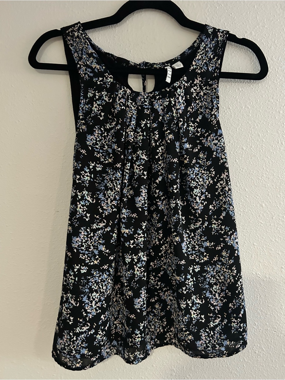 Elle Black Sleeveless Floral Tank with Light Blue and White Print